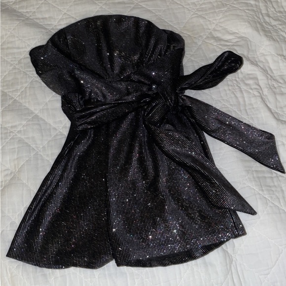 Luxxel Sparkling Glitter Black Strapless Boutique Romper! - Picture 4 of 10